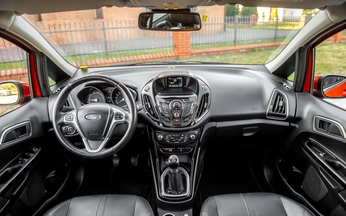 Ford B-MAX cena 32900 przebieg: 143111, rok produkcji 2012 z Radom małe 497